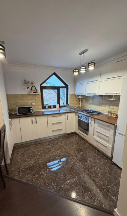 2 camere ,decomandat, 57 mp,  terasa, zona str.G. V. Bibescu, Europa