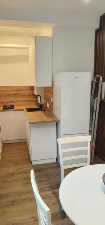 2 camere ,50 mp, parcare, zona str.Horea, Centru