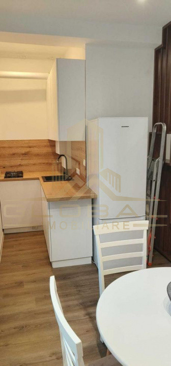 2 camere ,50 mp, parcare, zona str.Horea, Centru