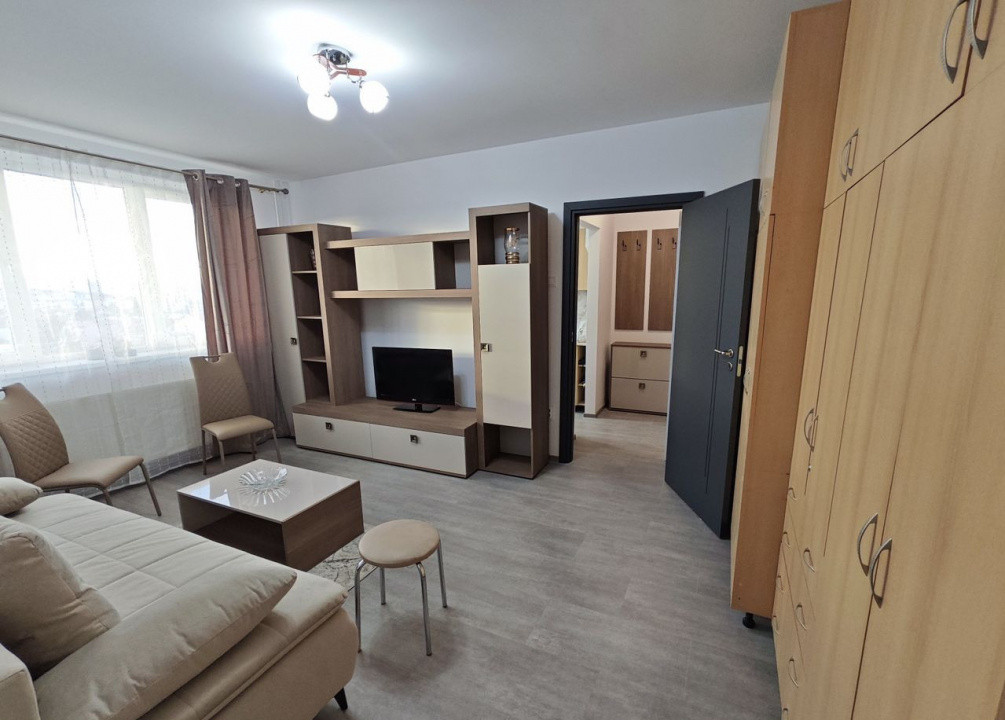 2 camere ,decomandat, 43 mp, zona Gheorgheni.