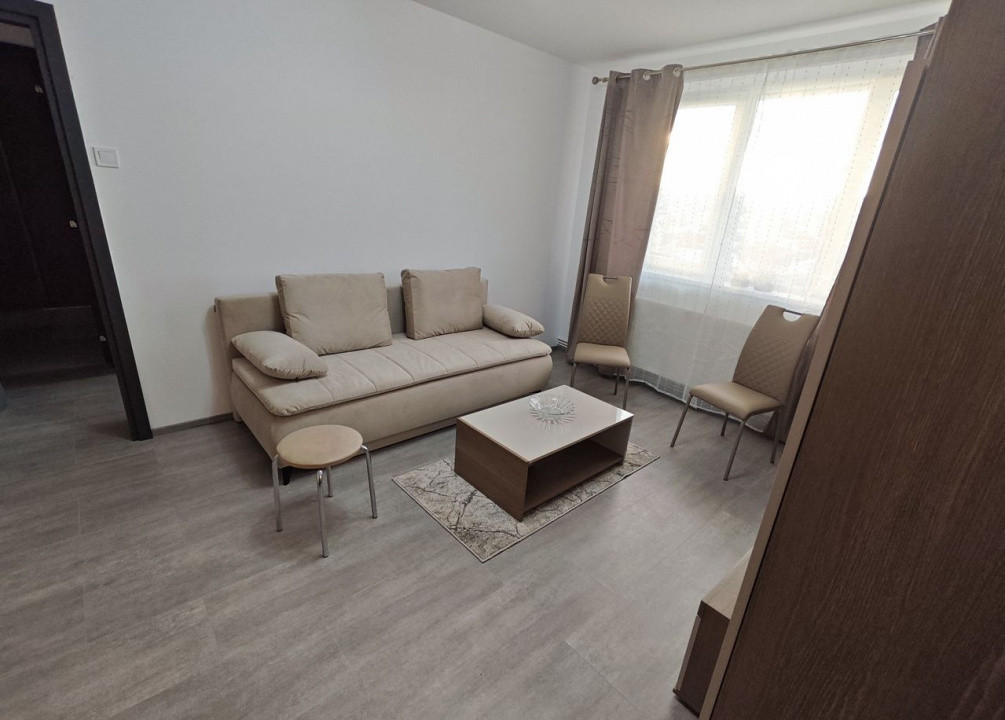 2 camere ,decomandat, 43 mp, zona Gheorgheni.