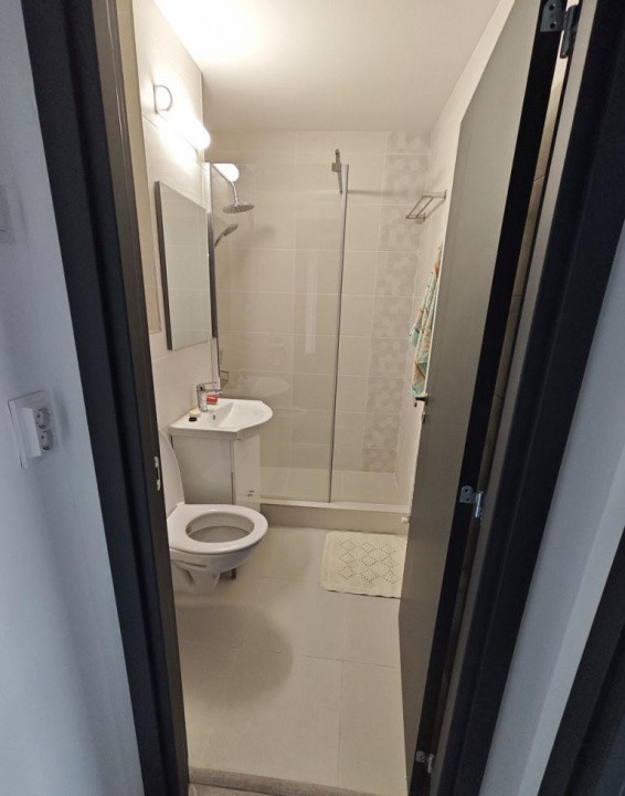 2 camere ,decomandat, 43 mp, zona Gheorgheni.