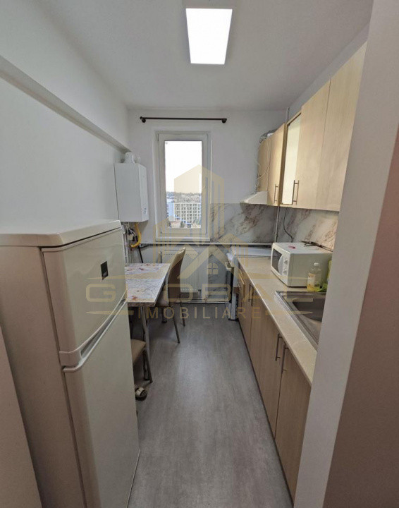 2 camere ,decomandat, 43 mp, zona Gheorgheni.