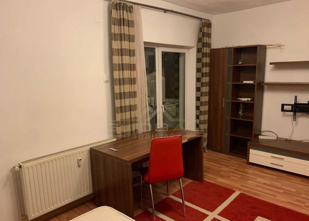 2 camere ,decomandat, 65 mp,  parcare , Gheorgheni , Str Bistritei .