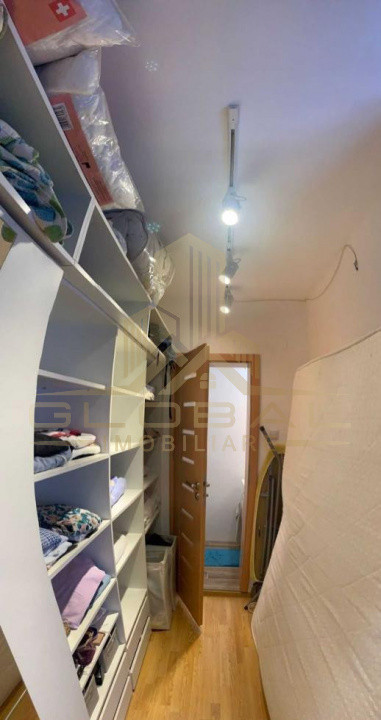 2 camere ,decomandat, 65 mp,  parcare , Gheorgheni , Str Bistritei .