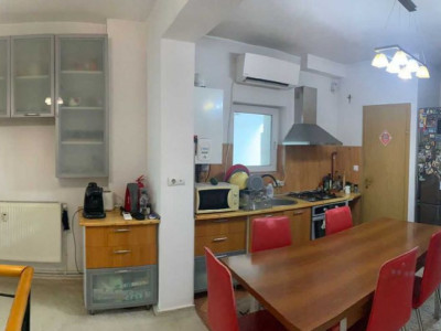 2 camere ,decomandat, 65 mp,  parcare , Gheorgheni , Str Bistritei .