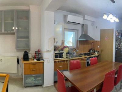 2 camere ,decomandat, 65 mp,  parcare , Gheorgheni , Str Bistritei .