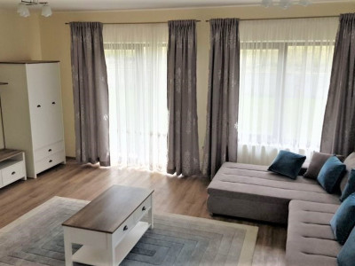 Vila 4 camere 3 incaperi LUX 200 mp 230 mp curtezona Europa Eugen Ionescu