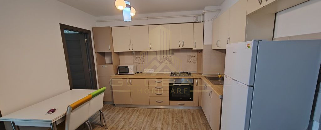 2 camere ,decomandat, 44 mp, parcare , zona Marasti.