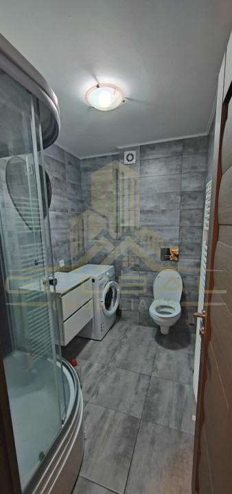 2 camere ,decomandat, 44 mp, parcare , zona Marasti.