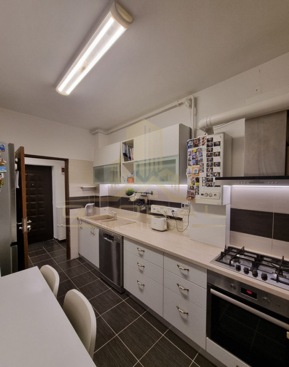 3 camere ,decomandat, 74 mp,  terasa, Dorobantilor, Marasti