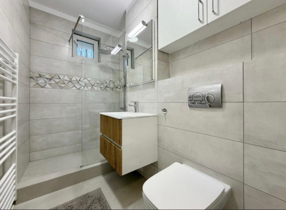 3 camere ,TOTUL NOU ,decomandat, 60 mp, str.Baita, Gheorgheni