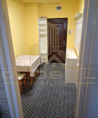 2 camere ,decomandat, 51 mp, 1 parcare,  zona Gheorgheni.