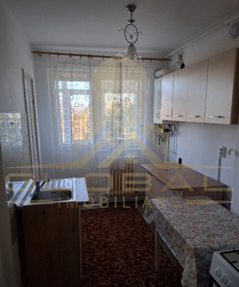 2 camere ,decomandat, 51 mp, 1 parcare,  zona Gheorgheni.