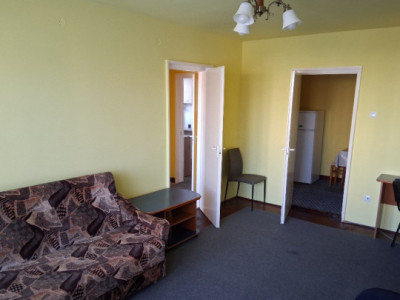 2 camere ,decomandat, 51 mp, 1 parcare,  zona Gheorgheni.