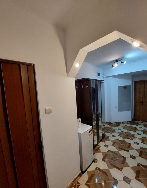 2 camere ,decomandat, 53 mp, parcare, Str. Rodnei , Marasti