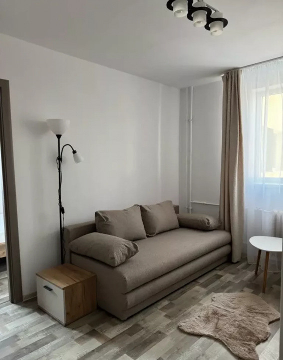 2 camere , 36 mp LUX ,  parcare , Str.Busteni , Gheorgheni .