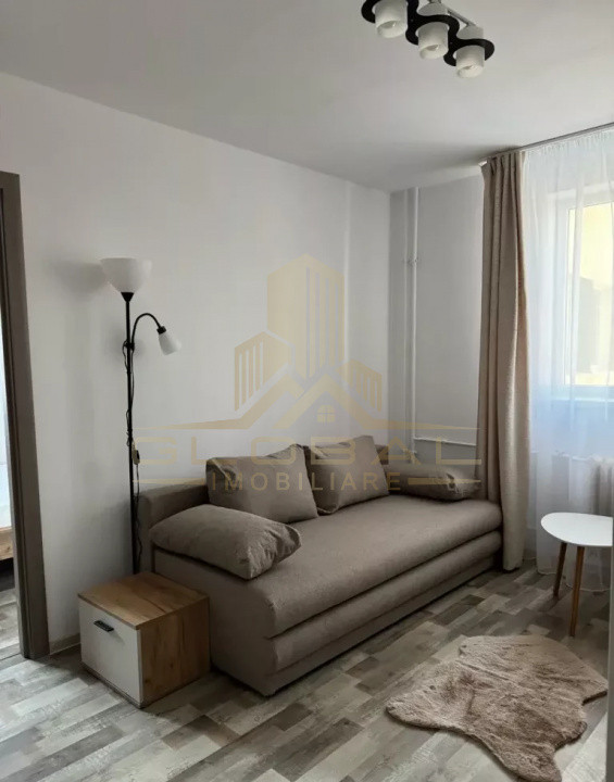 2 camere , 36 mp LUX ,  parcare , Str.Busteni , Gheorgheni .