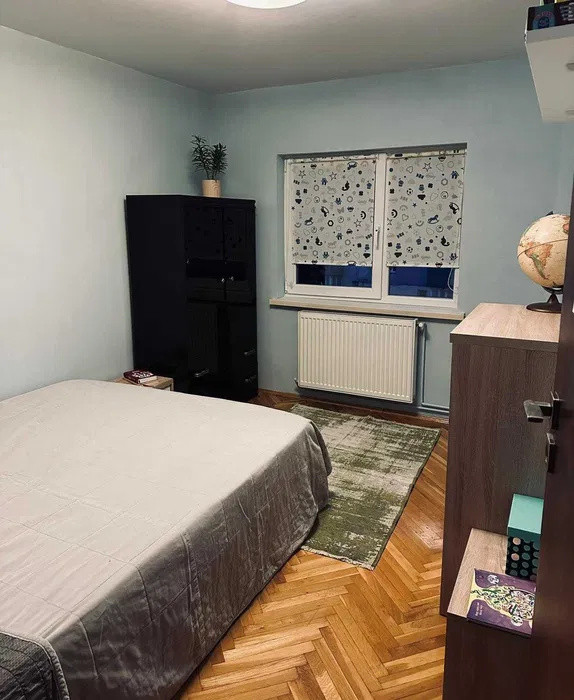 3 camere ,decomandat, 70 mp, balcon, parcare, zona Umf Zorilor