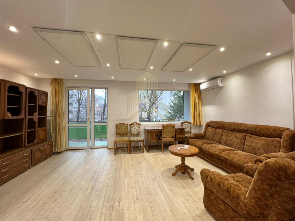 3 camere ,decomandat, 108 mp, balcon,, zona str.Plopilor, Plopilor