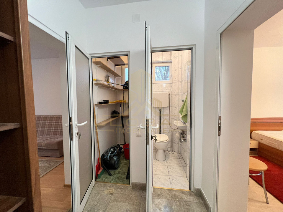 3 camere ,decomandat, 108 mp, balcon,, zona str.Plopilor, Plopilor