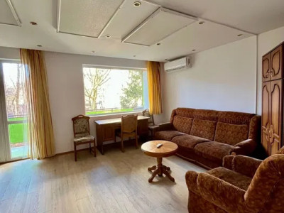 3 camere ,decomandat, 108 mp, balcon,, zona str.Plopilor, Plopilor