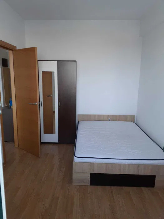 2 camere ,decomandat,  mp,  terasa, zona Gheorgheni