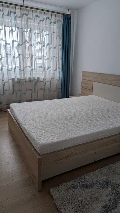 2, camere , decomandat ,53 mp , parcare , terasa  zona Iris .