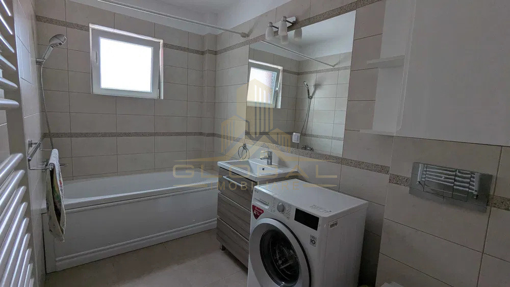 2, camere , decomandat ,53 mp , parcare , terasa  zona Iris .