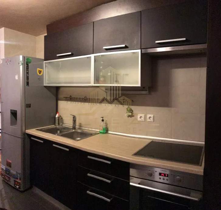 3 camere ,decomandat, 80 mp,  terasa, parcare, zona  Andrei Muresanu