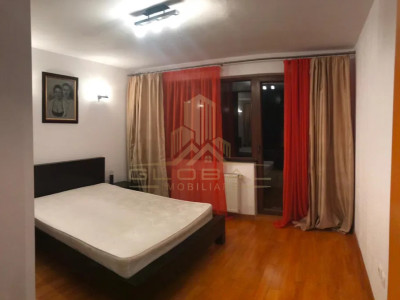 3 camere ,decomandat, 80 mp,  terasa, parcare, zona  Andrei Muresanu