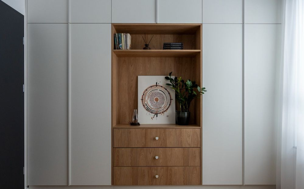 2 camere ,Lux , Ultrafinisat, 75 mp curte, 2 parcari  Marasti