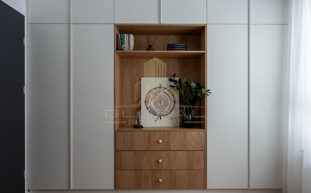 2 camere ,Lux , Ultrafinisat, 75 mp curte, 2 parcari  Marasti