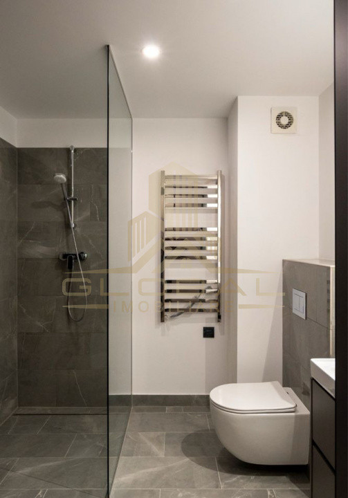 2 camere ,Lux , Ultrafinisat, 75 mp curte, 2 parcari  Marasti