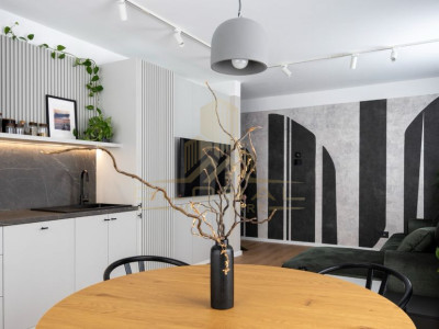 2 camere ,Lux , Ultrafinisat, 75 mp curte, 2 parcari  Marasti