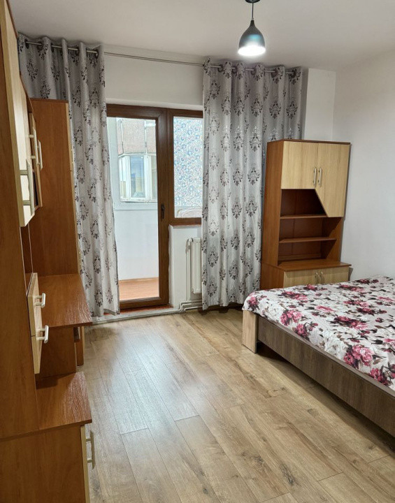 4 camere ,Lux, Toul Nou,  80 mp,  terasa, zona str.AUREL VLAICU , Marasti