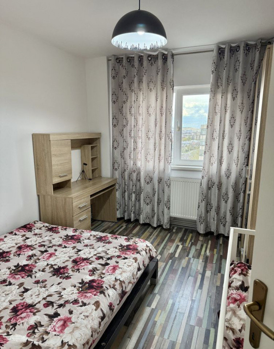 4 camere ,Lux, Toul Nou,  80 mp,  terasa, zona str.AUREL VLAICU , Marasti