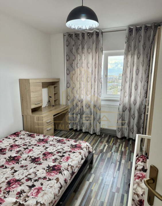 4 camere ,Lux, Toul Nou,  80 mp,  terasa, zona str.AUREL VLAICU , Marasti