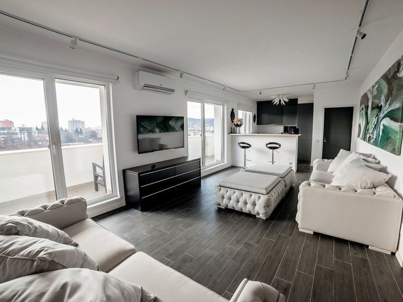 Penthouse 3 camere Lux , TOTUL NOU, parcare terasa zona Platinia Mall