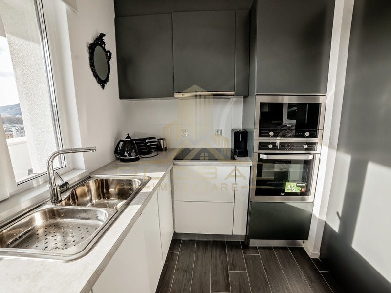 Penthouse 3 camere Lux , TOTUL NOU, parcare terasa zona Platinia Mall