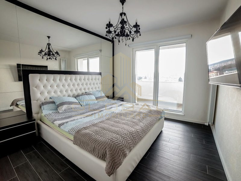 Penthouse 3 camere Lux , TOTUL NOU, parcare terasa zona Platinia Mall