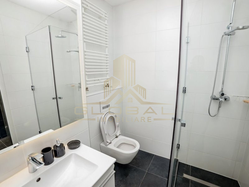 Penthouse 3 camere Lux , TOTUL NOU, parcare terasa zona Platinia Mall