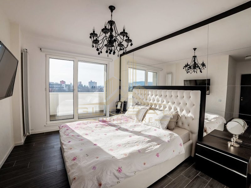 Penthouse 3 camere Lux , TOTUL NOU, parcare terasa zona Platinia Mall