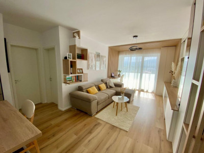 2 camere , Lux, 53 mp, parcare , terasa ,Buna-Ziua , str. Trifoilui 