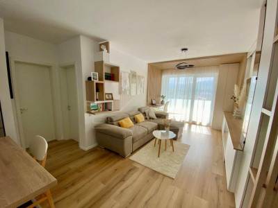 2 camere , Lux, 53 mp, parcare , terasa ,Buna-Ziua , str. Trifoilui 