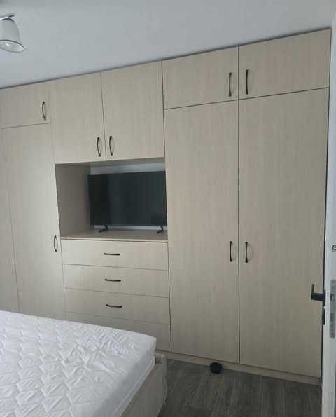 2 camere ,decomandat, 54 mp,  terasa, parcare, zona str.Frunzisului, Zorilor