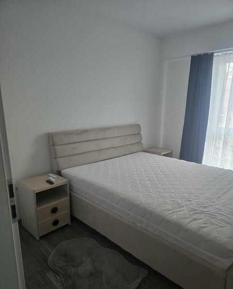 2 camere ,decomandat, 54 mp,  terasa, parcare, zona str.Frunzisului, Zorilor