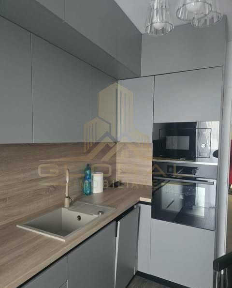 2 camere ,decomandat, 54 mp,  terasa, parcare, zona str.Frunzisului, Zorilor