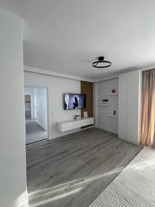 3 camere , 76 mp,  terasa, parcare, zona Europa