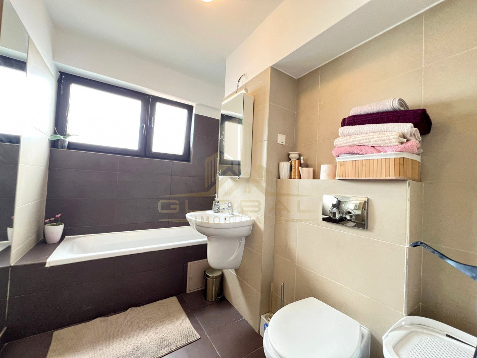 3 camere, LUX, 60 mp, parcare terasa, str.Miko imbre,Calea Turzii